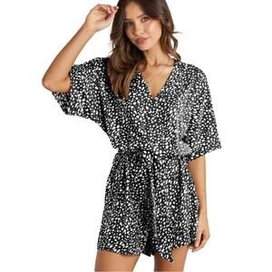 Pretty Garden Black White Print V-Neck 1/2 Sleeve Belted Pocket Romper Large NEW